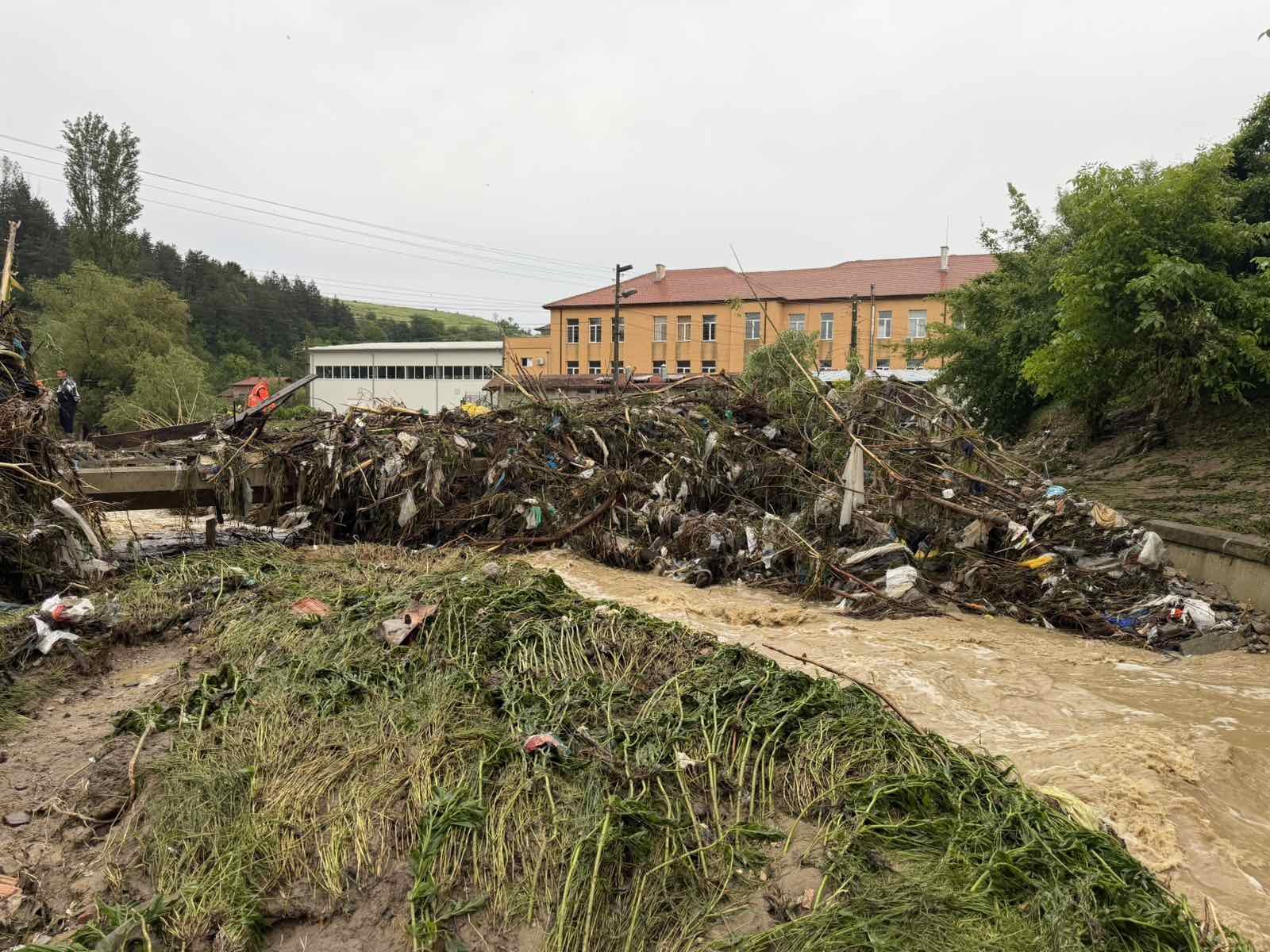 Започва описът на щетите от наводнението в село Тича, проблеми и във Варненско