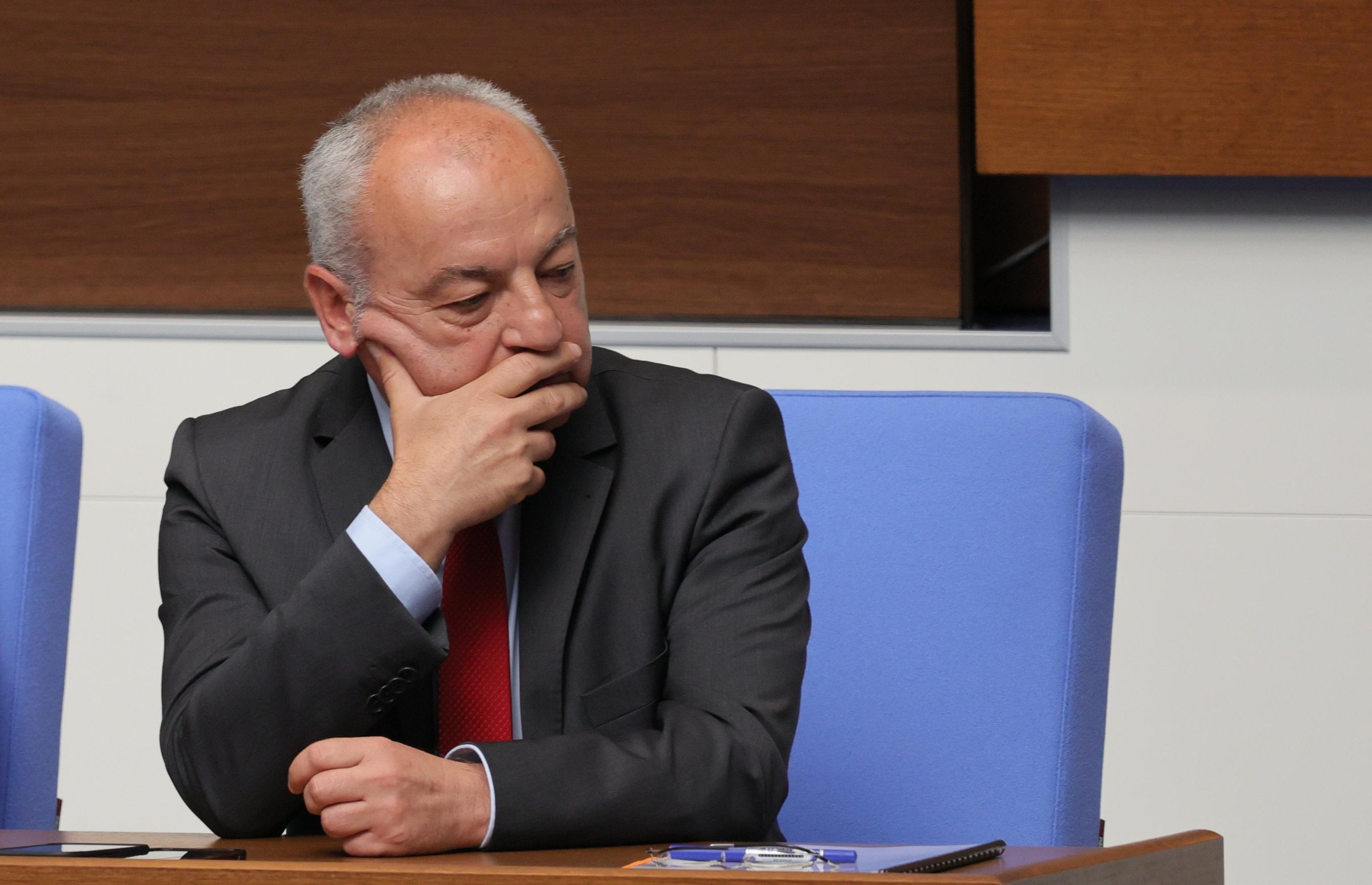 Гълъб Донев: Хората очакват бюджет на нормалността, но сегашният е на реалността