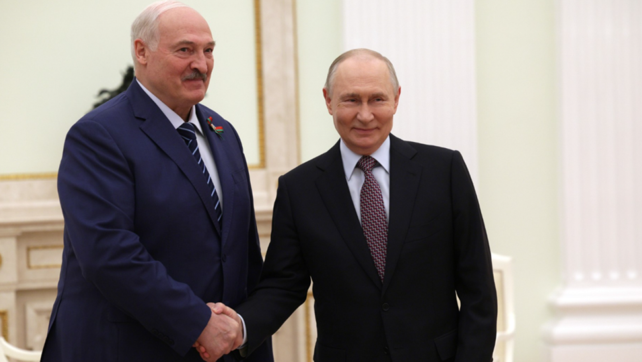 Путин започнал да настоява Лукашенко да открие втори фронт срещу Украйна и да помогне за атаки срещу НАТО