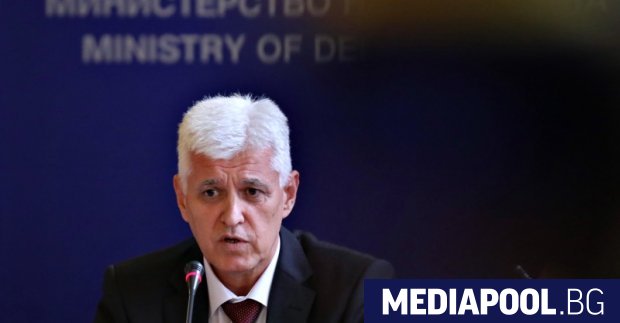 България няма да спира продажбата на оръжие за Украйна а