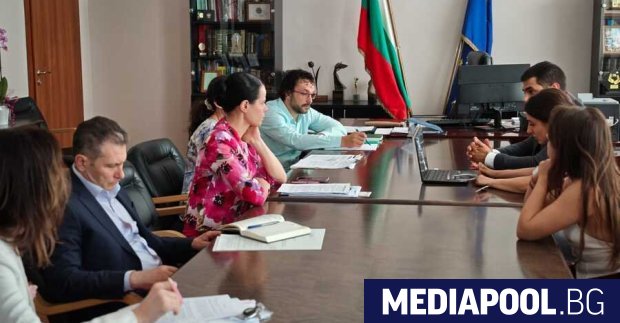 Министерството на здравеопазването МЗ подготвя въвеждането на електронна книжка за