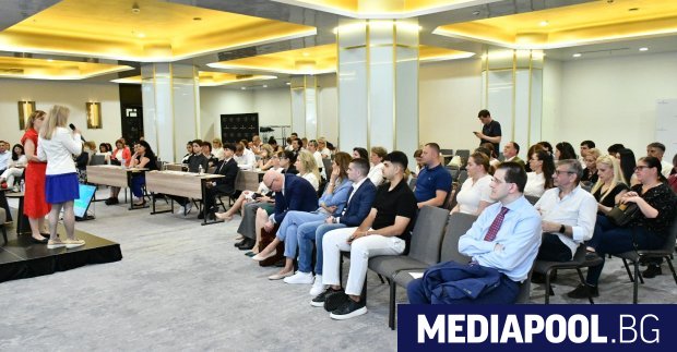 Проблемите и перспективите пред професионалното образование и дуланто обучение са