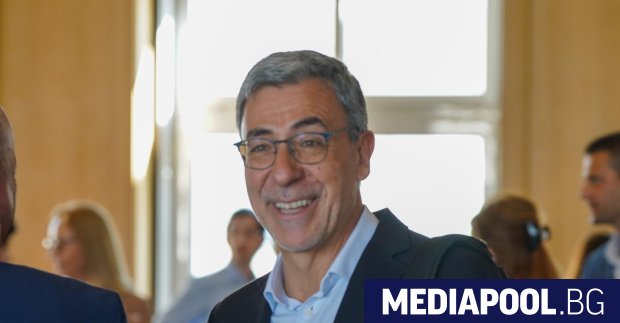 За първи път от доста време на мен ми е