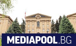 Арменците се отправят към урните в неделя за парламентарни избори