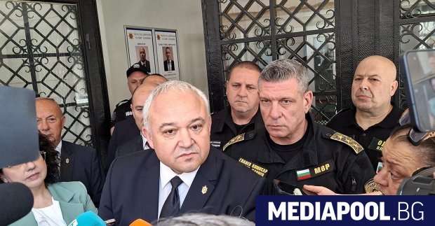 Недостойно и неправилно Така вътрешният министър Иван Демерджиев описа поведението