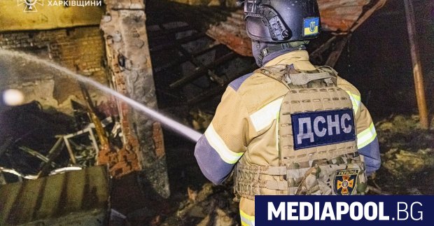 Трима души са загинали при руска въздушна атака в Харковска