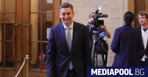 Предстои смяна на ръководството на Информационно обслужване – държавната компания която