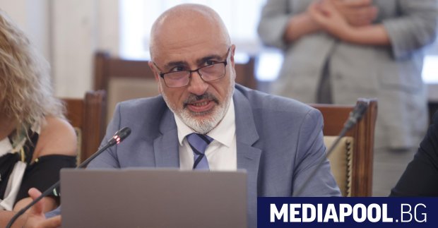 Прогресивна България обмисля поетапното възстановяване на плащането на осигуровки от