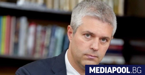 Кметът на Варна Благомир Коцев твърди че незаконното строителство в