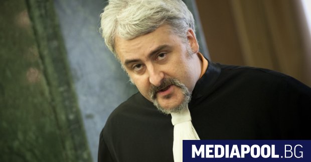 Безпрецедентно в българската история един цял архив и то архив