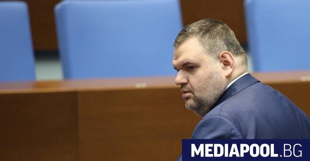 Санкционираният по глобалния закон Магнитски Делян Пеевски чиято държавна охрана