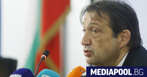 Регионалният министър Иван Шишков обяви във вторник че спряна от
