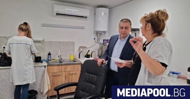 Броени дни след като бившият шеф на Агенцията по храните