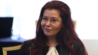 Здравният министър върнала Иванка Динева в ИАМН, за да носи 