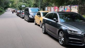 Десетки коли влезли с фалшиви пропуски в Борисовата градина