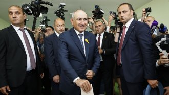 Партията на Пашинян печели почти 50% на изборите в Армения и