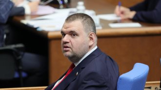 "Не желаем да бъдем свързвани с Пеевски": Още двама общинари напускат ДПС, този път в Стамболово