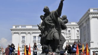 Скандал в Северна Македония: Имат ли управляващите фирми в България?