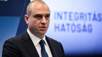 Унгарският антикорупционен шеф атакува Орбан; прокуратурата 