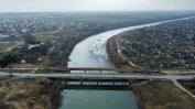 Украински удар разрушил мост към окупирания Крим и унищожил 50 руски военни машини