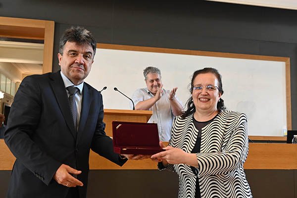 Проф. Елиза Стефанова стана първата жена ректор на Софийския университет