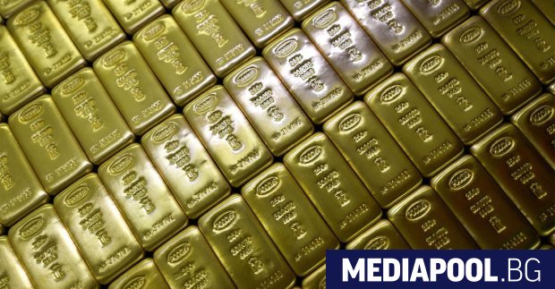 Руската централна банка Банк России вече шести пореден месец продава