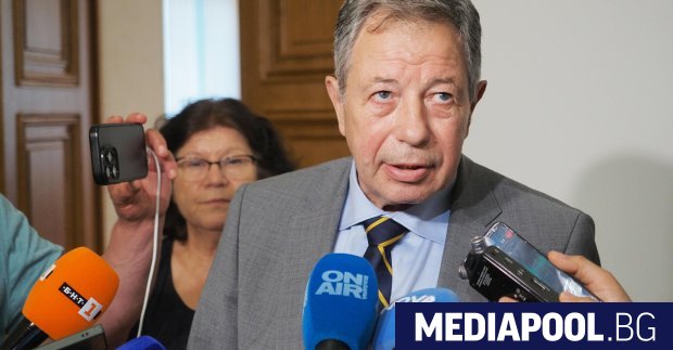 В заповедта за отмяна на експулсирането на собственика на КУБ