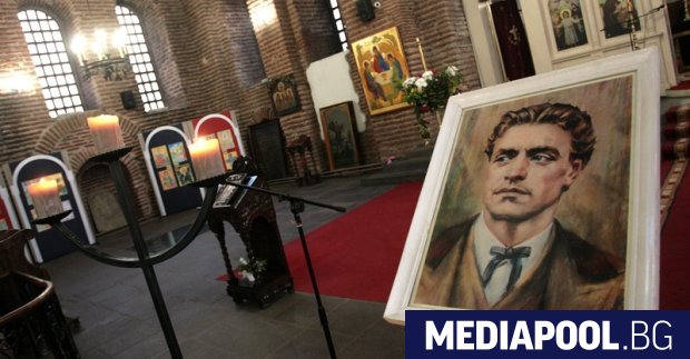 Карлово тържествено отбелязва 189 години от рождението на Васил Левски
