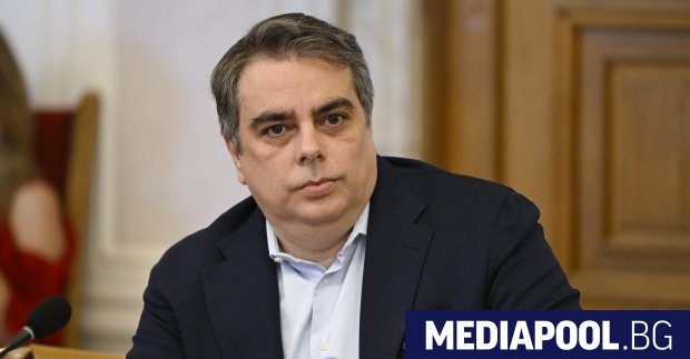 Всеки български гражданин ще плати по около 400 евро до