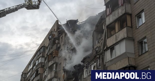 Броят на загиналите при руска атака срещу Киев достигна 18
