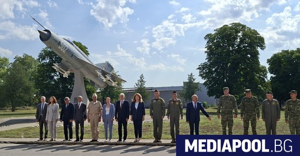 В на Трета авиобаза известна като Граф Игнатиево вече са