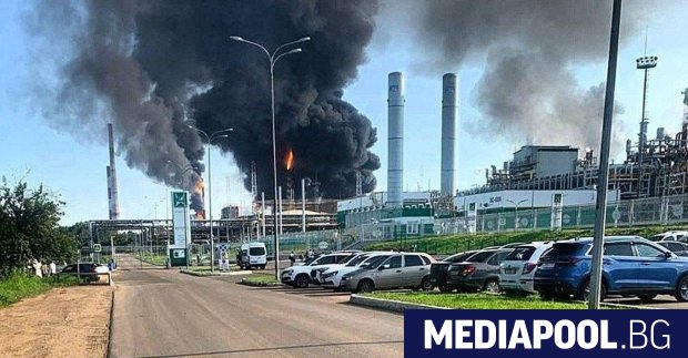 През изминалата нощ украинските въоръжени сили извършиха атаки срещу петролни