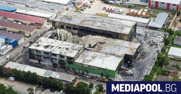 Пожарът в базата за отпадъци на организацията за оползотворяване Екобулпак