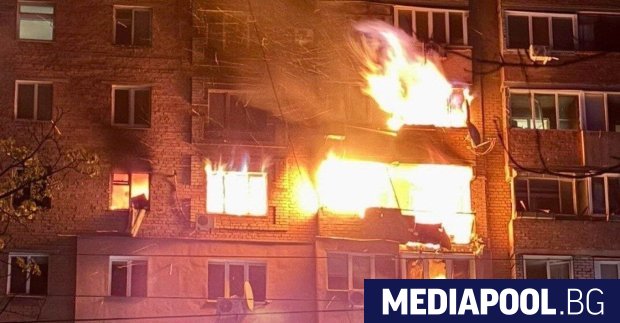 Няколко души бяха убити и ранени при руски удари с