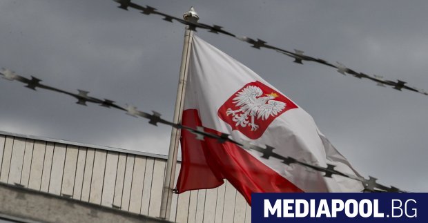 Варшава очаква Киев да се изправи срещу миналото си що
