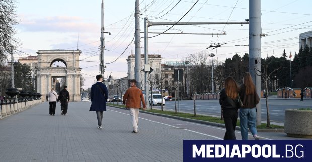 В резултат на масовата емиграция Молдова е сред страните с