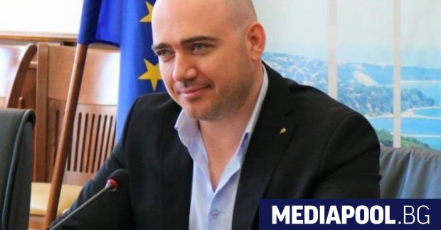 Сезонът започна колебливо особено първите два месеца но курортите вече