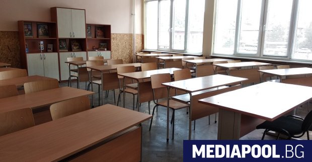 Очаква се днес да бъде обявено първото класиране за прием