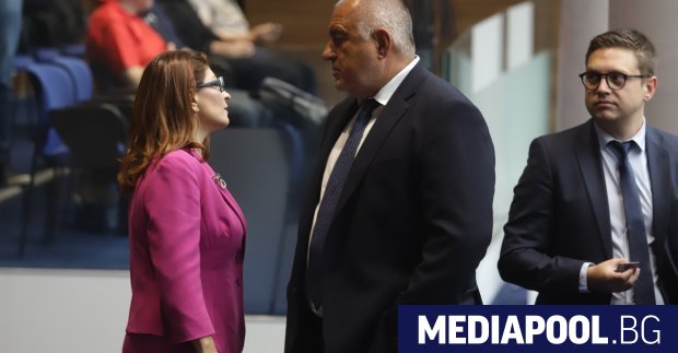 Лидерът на ГЕРБ Бойко Борисов остро се разграничи от Десислава