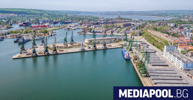 Министерството на транспорта и съобщенията съобщи че отваря кандидатстването по