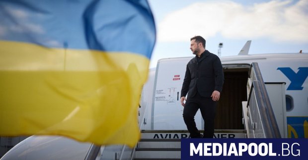 Украинският президент Володимир Зеленски пристигна в САЩ където ще се