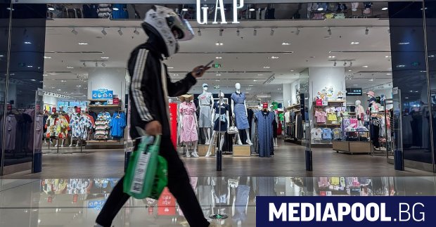 Милиони чисто нови дрехи завършват в европейските инсинератори или на