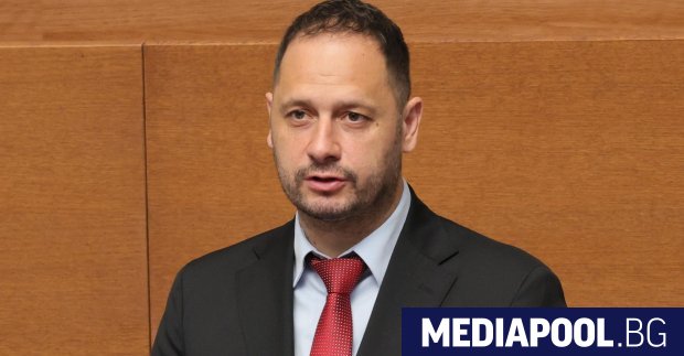 Управляващите отчетоха успехите си в битката с олигархичния модел около