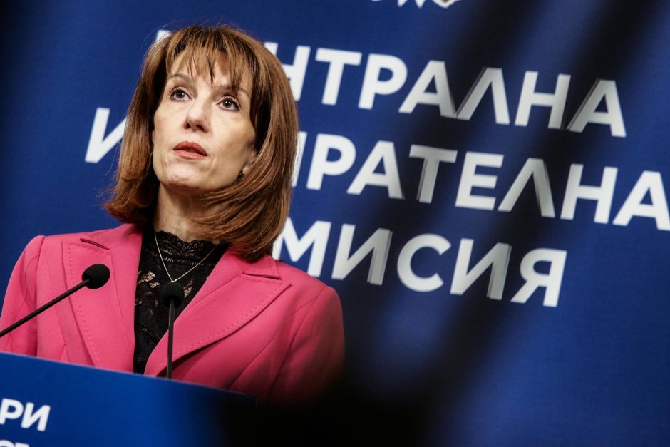 Бившият председател на ЦИК Камелия Нейкова (НДСВ) стана главен секретар на Министерския съвет Сн.БГНЕС