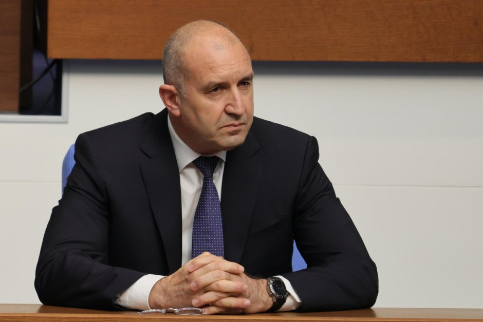 Ако смята да стабилизира бюджета, премиерът Румен Радев има да взима тежки решения, за които никой няма да го подкрепи - нито опозицията, нито обществото. Снимка: БГНЕС