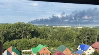 Украйна удари още два големи производители на бензин в Русия, от началото на юли 4 рафинерии са спрели работа