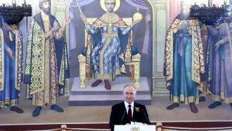 "Помагат ни свише". Лавров заяви, че Бог се е намесил в назначаването на Путин за президент