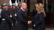Радев подкрепи официално Йотова за президент