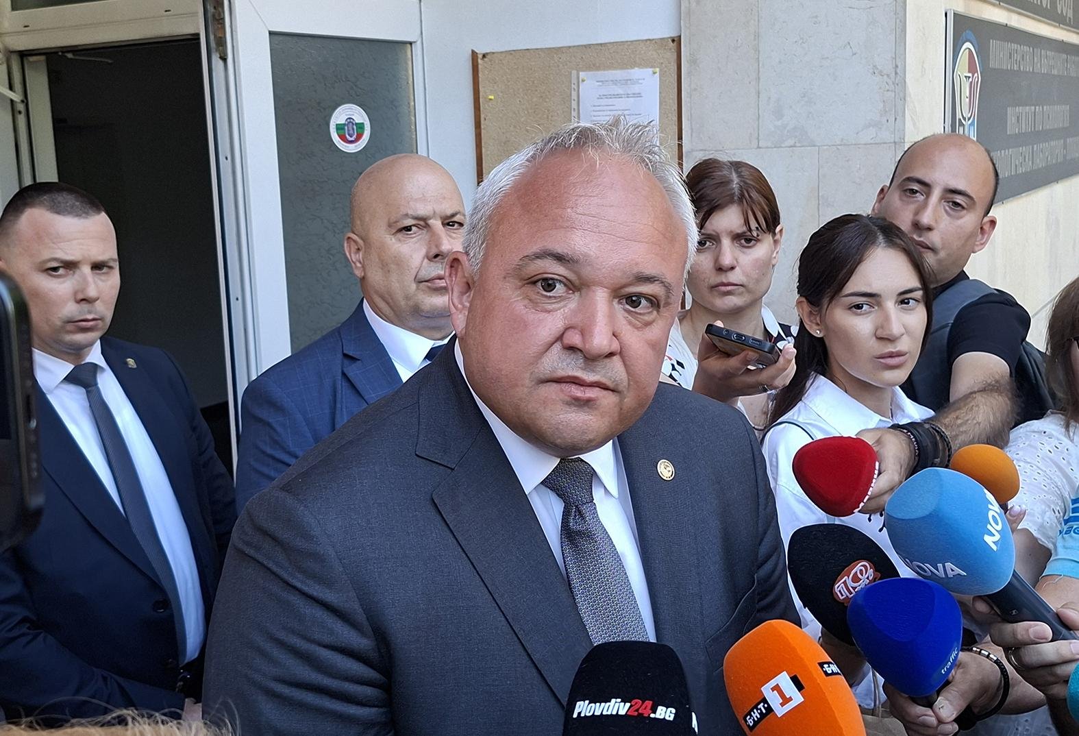 Столичната кръчма, свързвана с Ами, е охранявана от патрулка