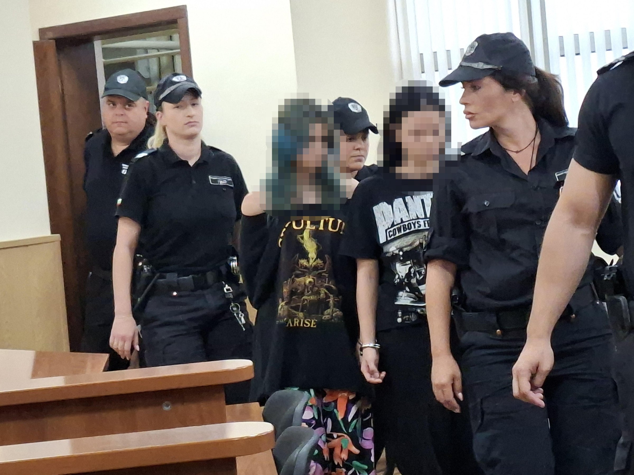 Хейтърство, садизъм и неспираща война